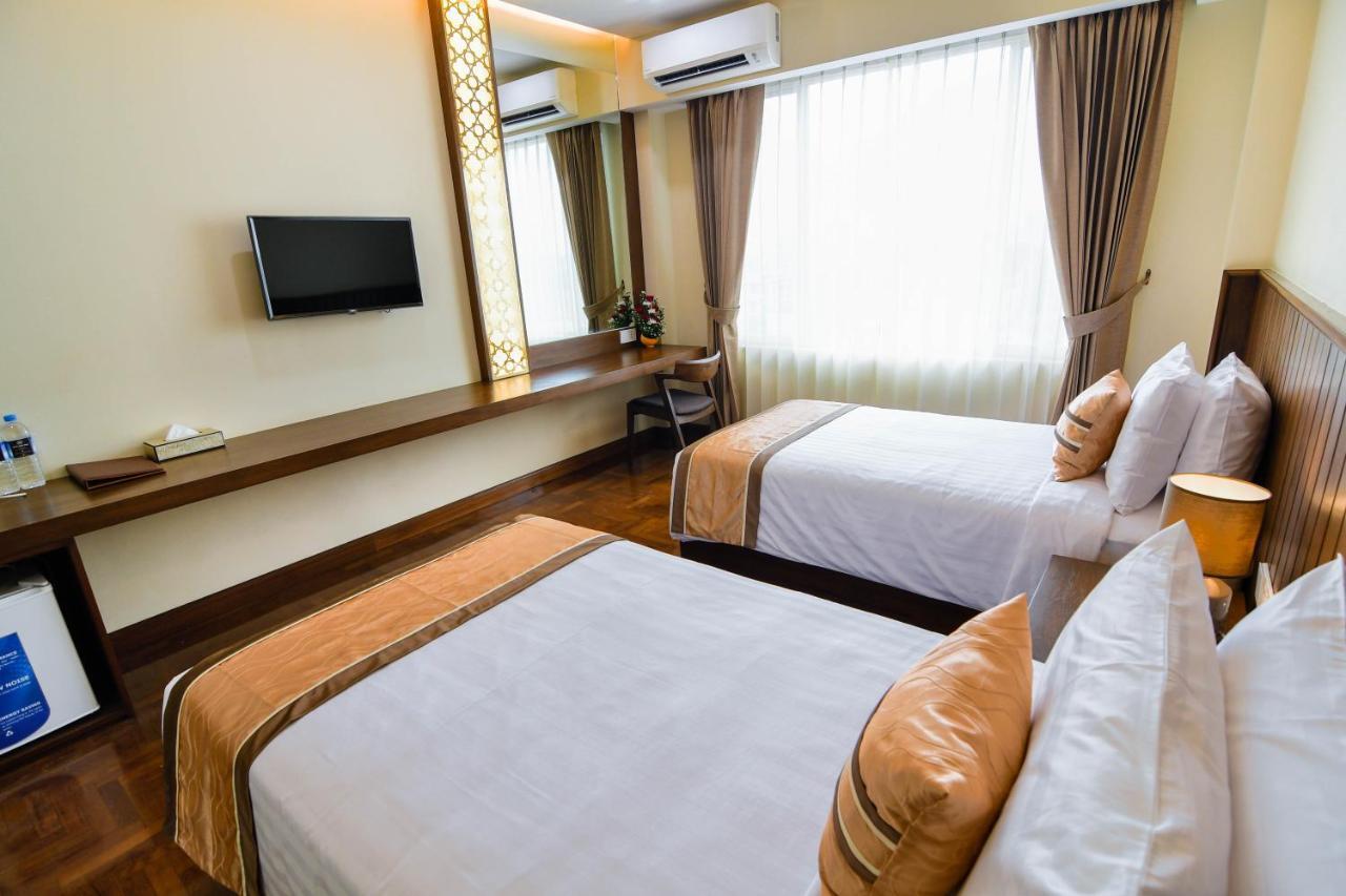 Hotel New Wave Mandalay Bagian luar foto