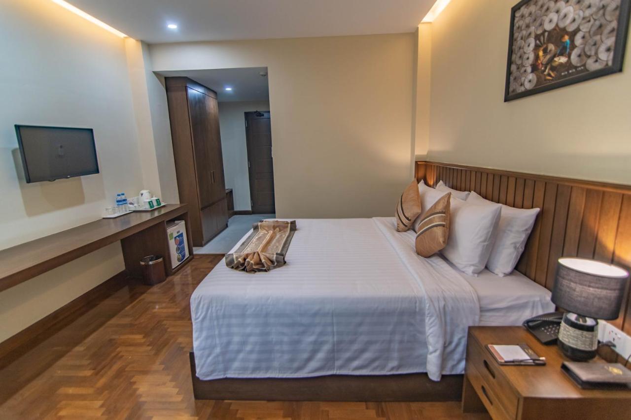 Hotel New Wave Mandalay Bagian luar foto